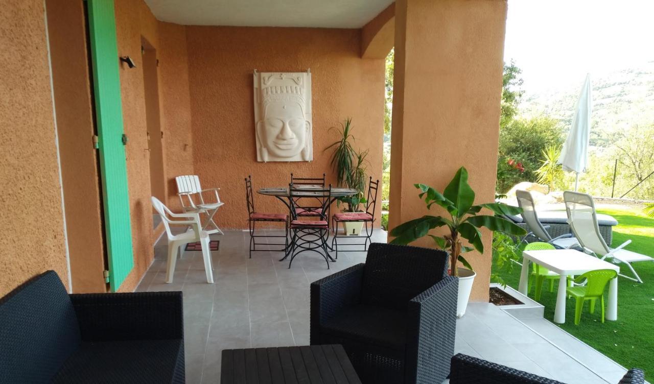 Superbe Bas De Villa 80 M2 Piscine Privee Reservee Aux Vacanciers Avec Vue Magnifique 6 Couchages Ла-Лонд-ле-Мор Экстерьер фото